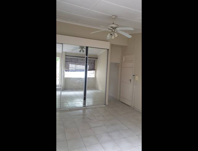 1 bed property to rent in SAVOY ESTATE